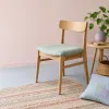 Réparer plutôt que remplacer : le mobilier qui vieillit bien est-il réservé aux budgets aisés ?