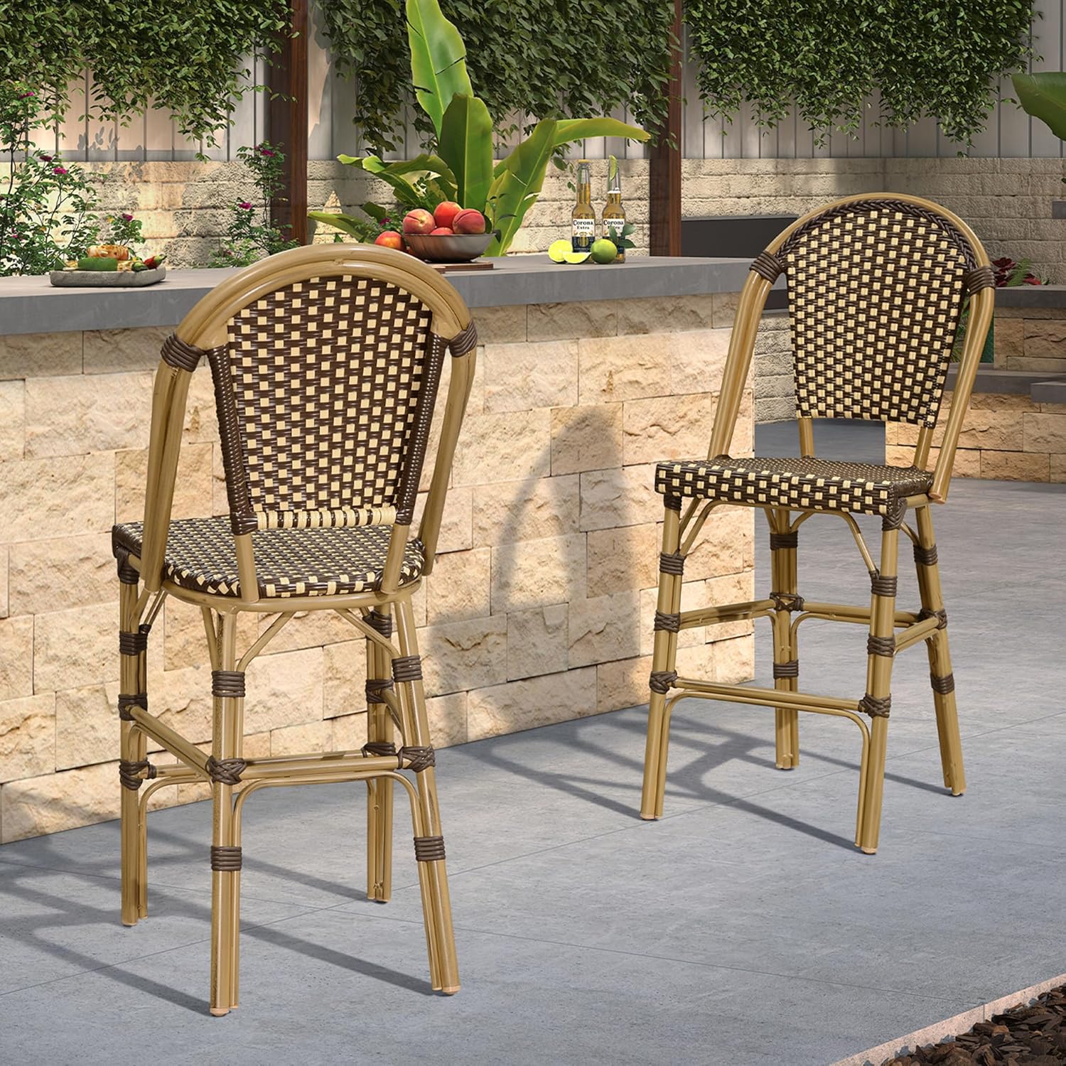 Lot de 2 Tabourets de Bar d'extérieur en Aluminium avec Cadre Imitation Bambou, Style Rétro Français, Chaise de Bar Jardin avec Dossier Haut pour Terrasse, Magasin, Bar Standard, Marron