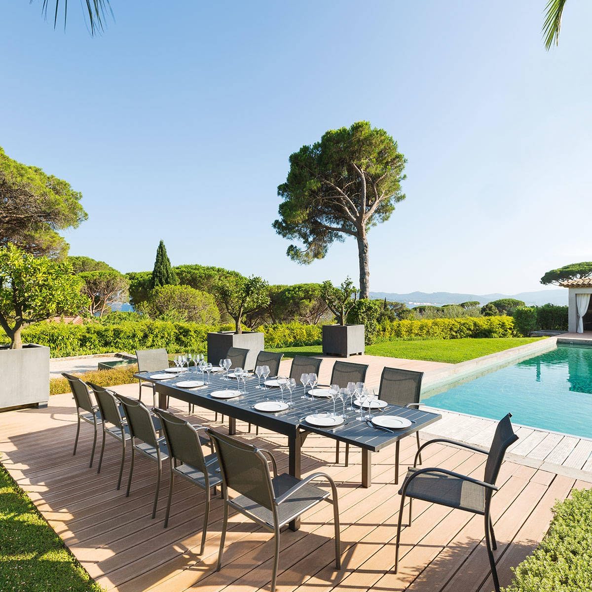 HESPERIDE - Table de Jardin Extensible Piazza Gris Graphite - 12 Places - Aluminium Antirouille - Meuble d'Extérieur à Rallonge Coulissante