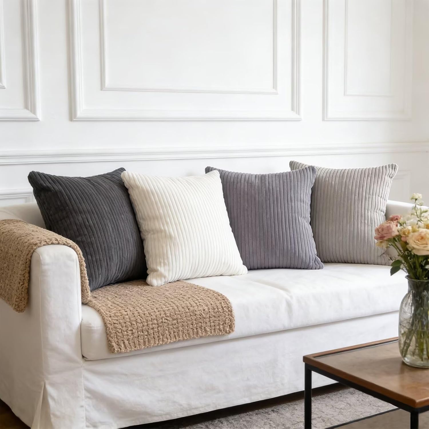 Housse Coussin 45 x 45cm Gris Foncé, Lot de 4 taies d'oreiller Douces pour Coussins de canapé décoratifs, parfaites pour Le Salon et la Chambre Ainsi Que pour Les décorations de Noël Série Gris Foncé 45 x 45 cm (Lot de 4)