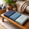 Bouclette, velours côtelé, lin brut : décrypter les matières textiles avant d'acheter