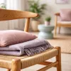Chaise design scandinave : repérer les classiques quand on meuble son premier intérieur