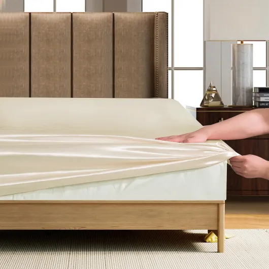 Parure de lit complète en satin de soie, 6 pièces, drap-housse, housse de couette et 4 taies d'oreiller - Couleur : crème - Dimensions : king size King Crème