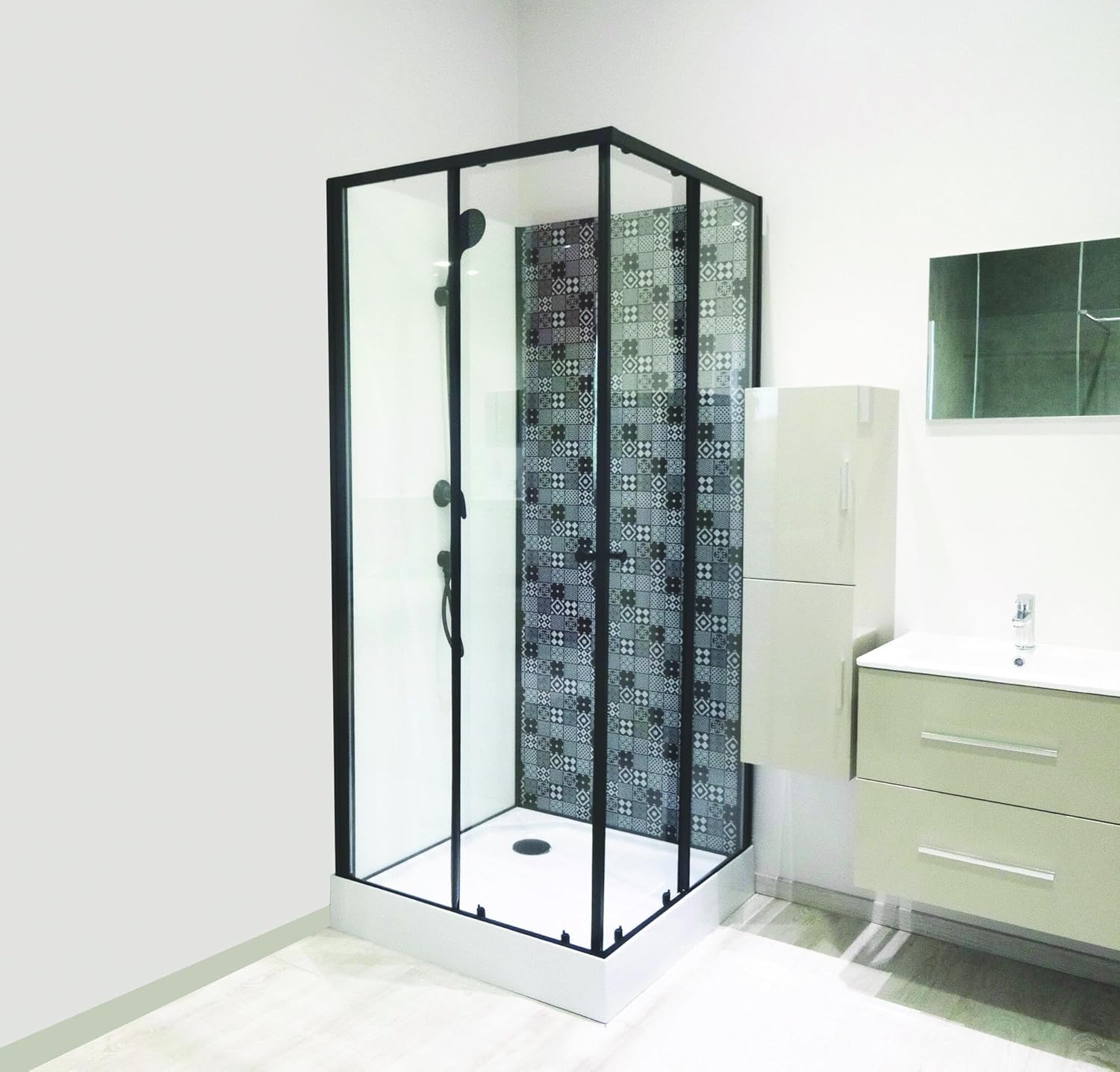 Cabine De Douche Ciment - Montage Sans Silicone - Cabine 90x90x207cm - Accès D'Angle - Portes Coulissantes En Verre Trempé 5Mm - Profilés Aluminium Peint Noir Mat - Livrée En Kit Noir 90 x 90 cm