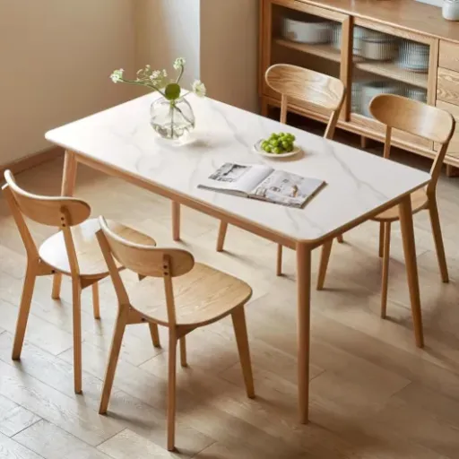 Test YESWOOD Lot de 4 chaises chêne massif : des chaises solides qui font le job sans chichi